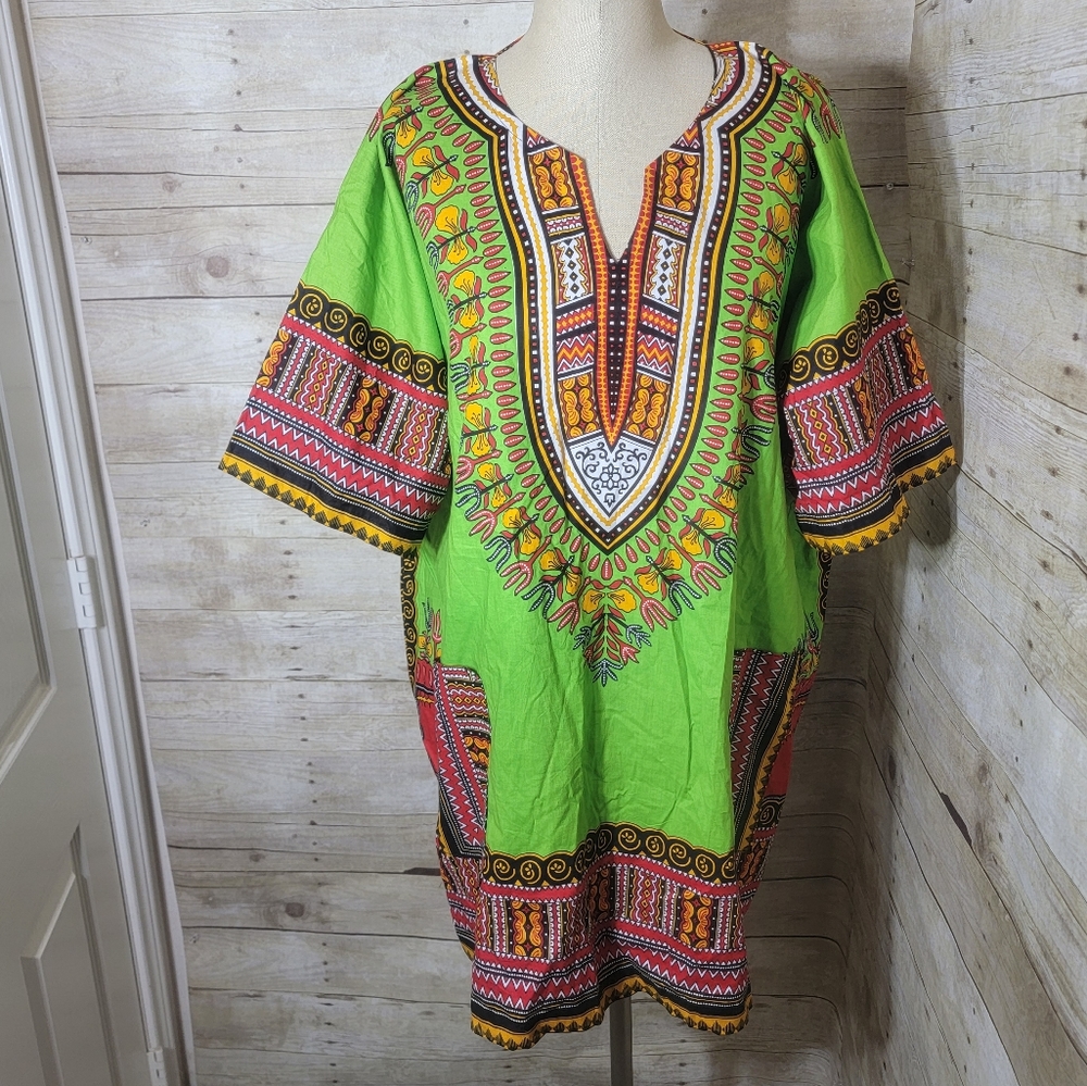 Mama & Papa Dashiki V-Neck Top